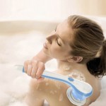 MASSAGE ELECTRIC BATHROOM BRUSH WITH FIVE ATTACHMENTS